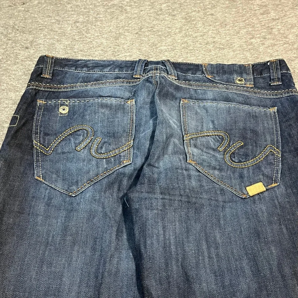 Marc Ecko Cut & Sew Mens 38x30 Slim Bootcut Jeans Dark Wash Embroidered Blue